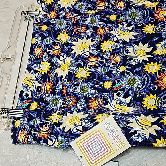 NWT LulaRoe Cassie Pencil Skirt | Women's Size Large - Picture 6 of 6